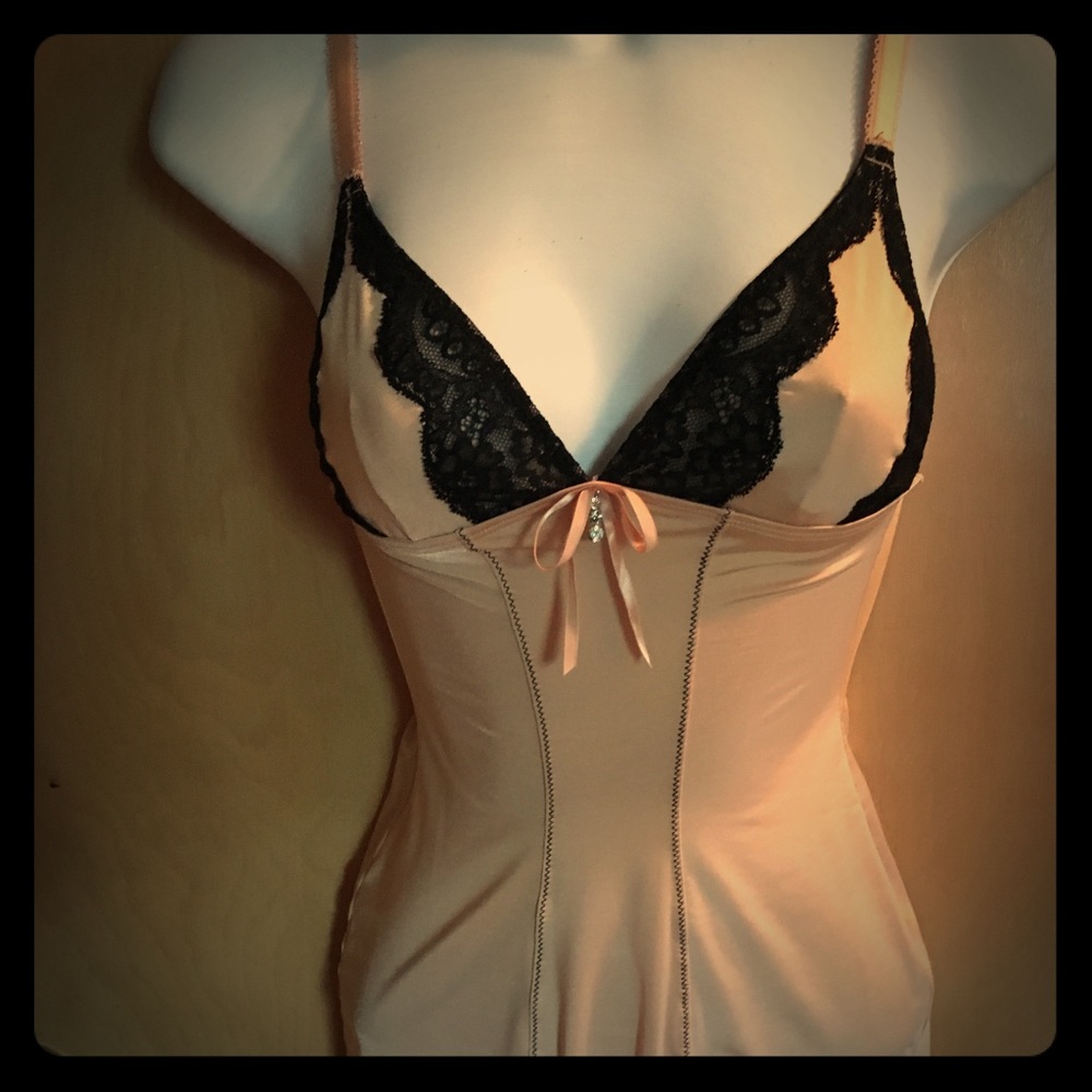 KARDASHION KOLLECTION LYNGERIE, SLIP SET. NWO